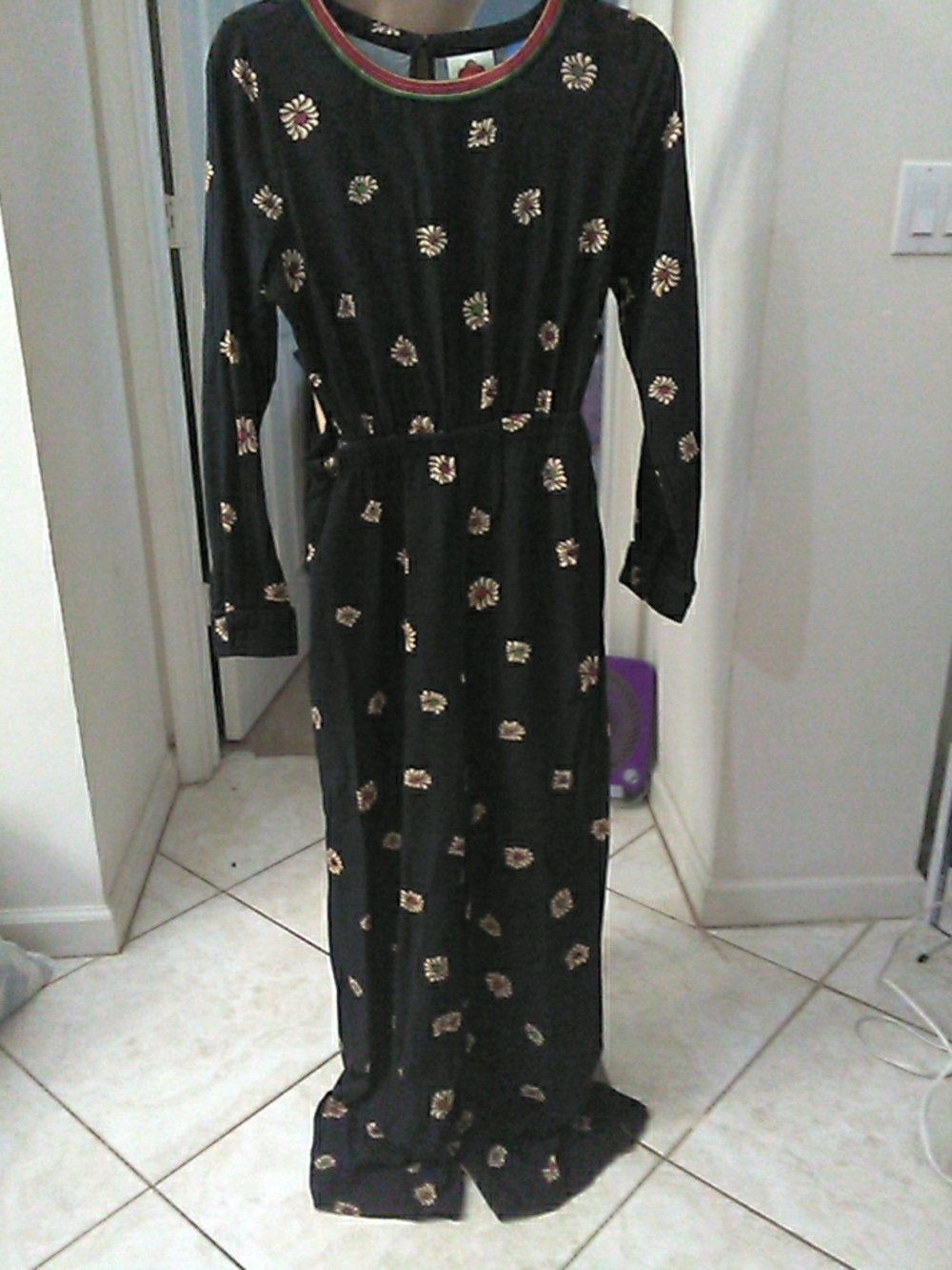 NWOT FARM RIO JUMPSUIT Black W/ FLOWERS COLORFUL TRIM OPEN SIDEWAIST SZ. SM SOFT